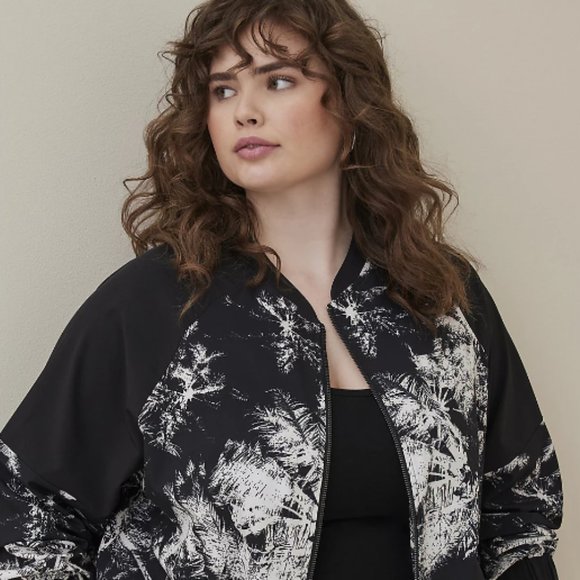 TORRID LOVESICK COLOR BLOCK BOMBER STRETCH WOVEN PALMS BLACK Size 4x - Picture 2 of 8